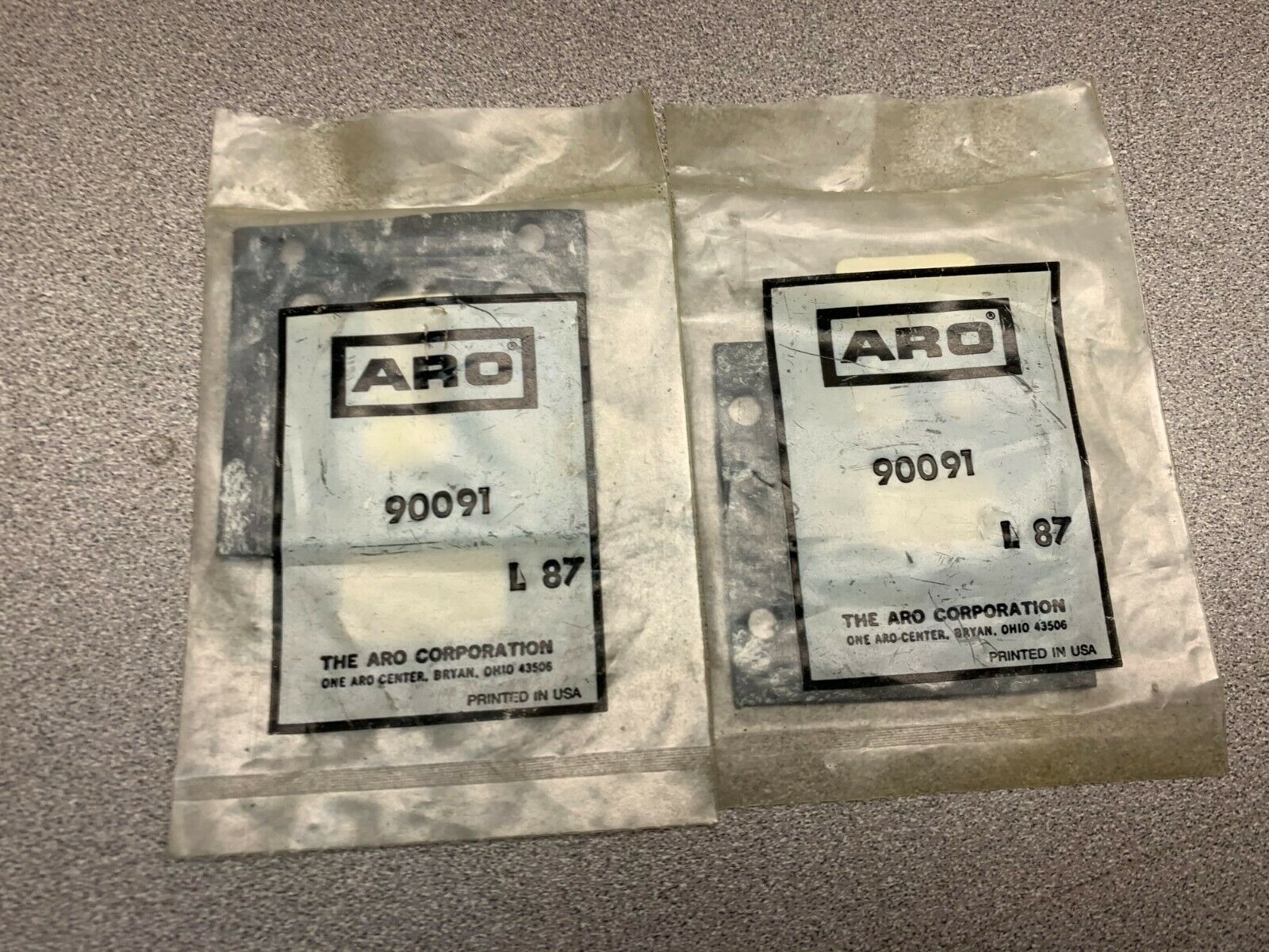 LOT OF 2 NEW IN BAG ARO GASKET 90091