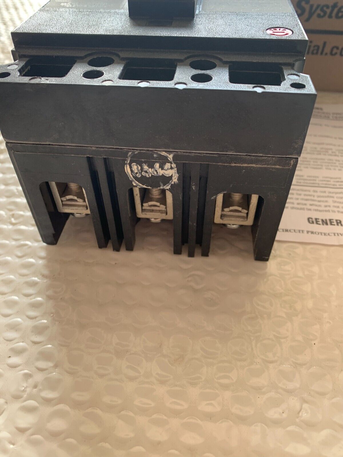 NEW IN BOX GENERAL ELECTRIC 3 POLE 40AMP THED136040 CIRCUIT BREAKER THED136040WL