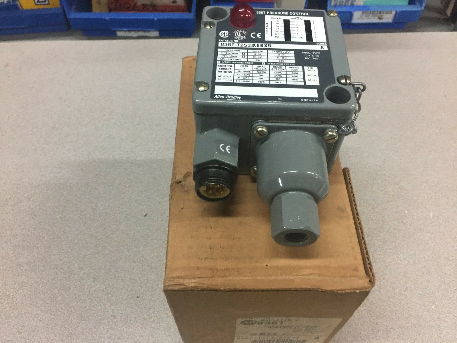 NEW IN BOX ALLEN BRADLEY PRESSURE CONTROL SWITCH 836T-T253JX86X9