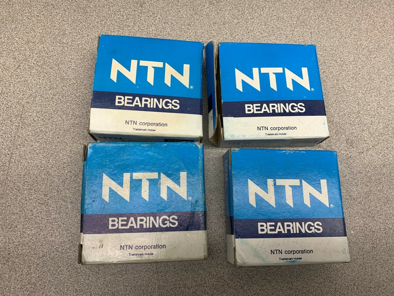 LOT OF 4 NEW IN BOX NTN BEARING 6202ZZC3/5C