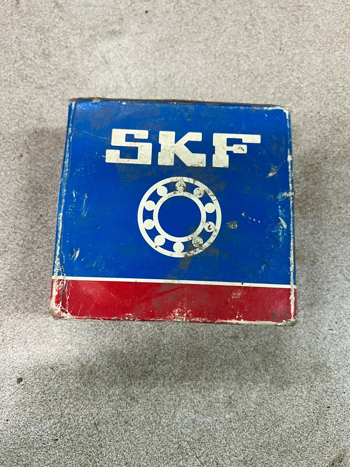 NEW IN BOX SKF BEARING 22309 CC/C3W33