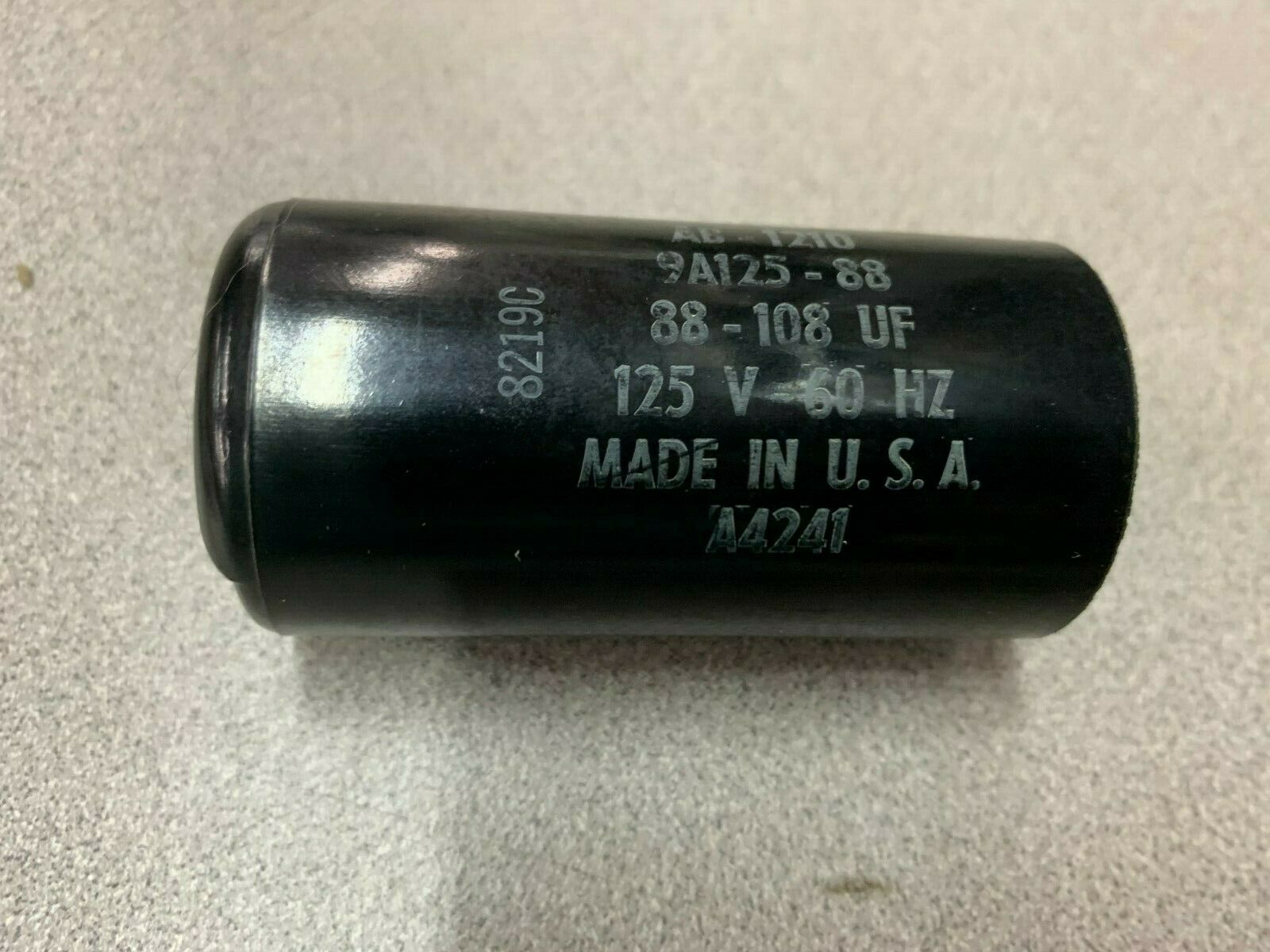 NEW NO BOX SPRAGUE CAPACITOR 9A125-88