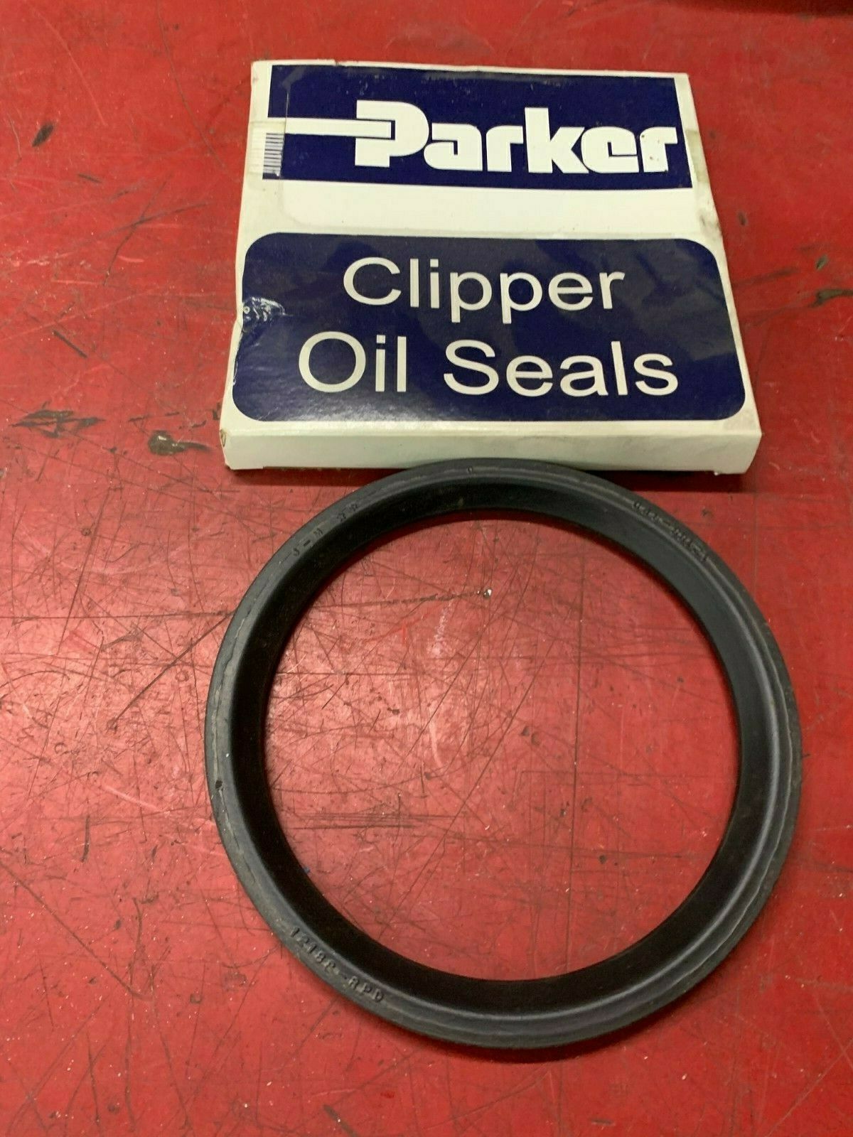 NEW IN BOX CLIPPER OILSEAL 12188