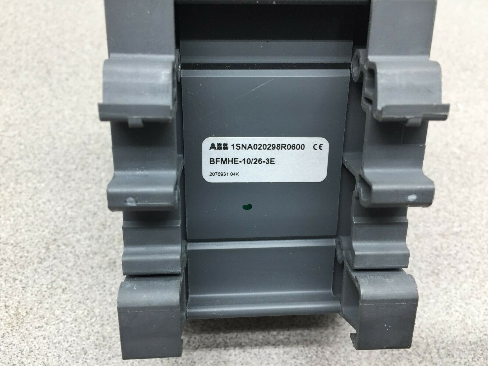 USED ABB TERMINAL BLOCK 1SNA020298R0600