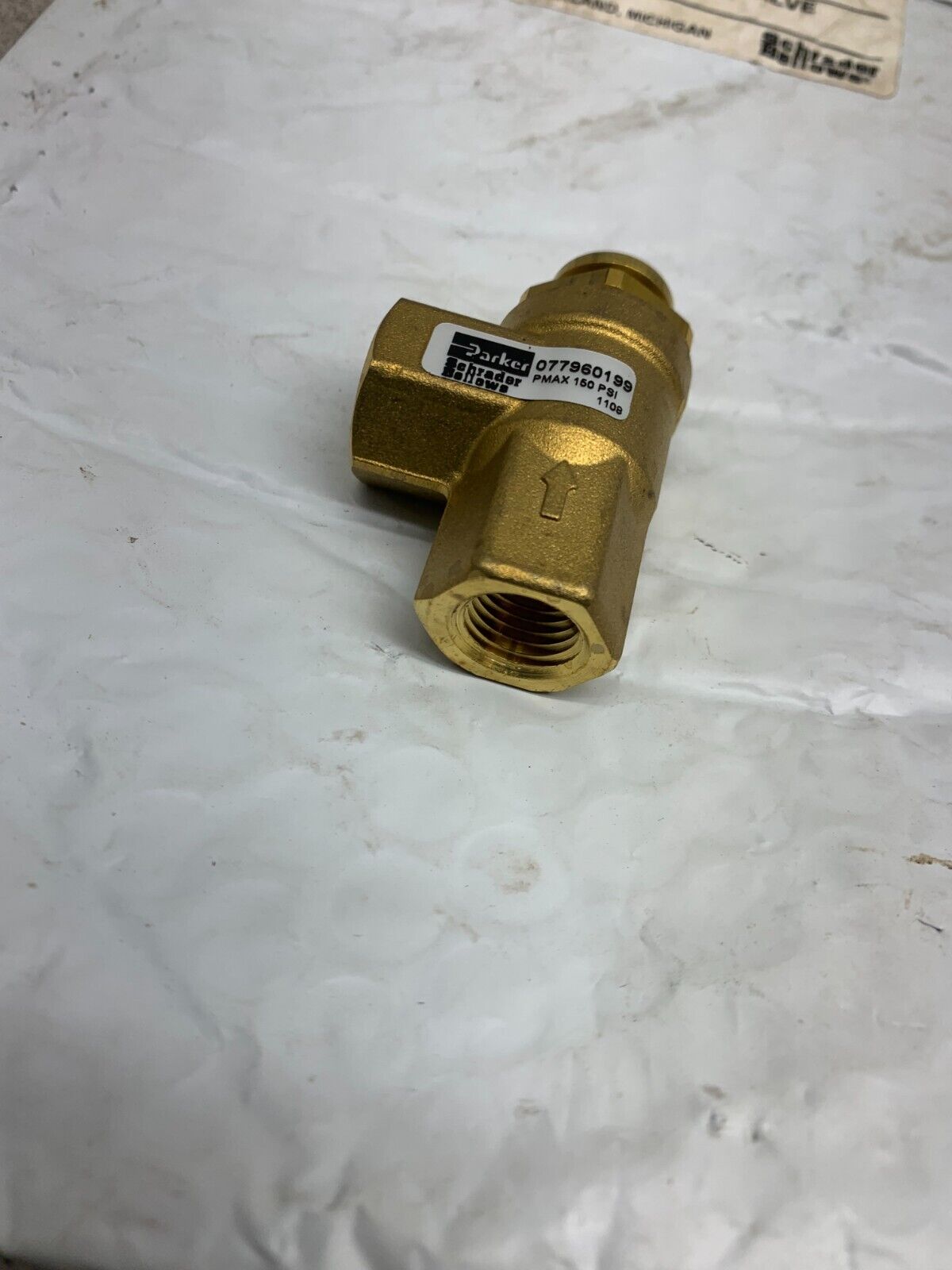 NEW IN PACKAGE PARKER 1/4" 2-WAY BRASS POPPET VALVE 077960199