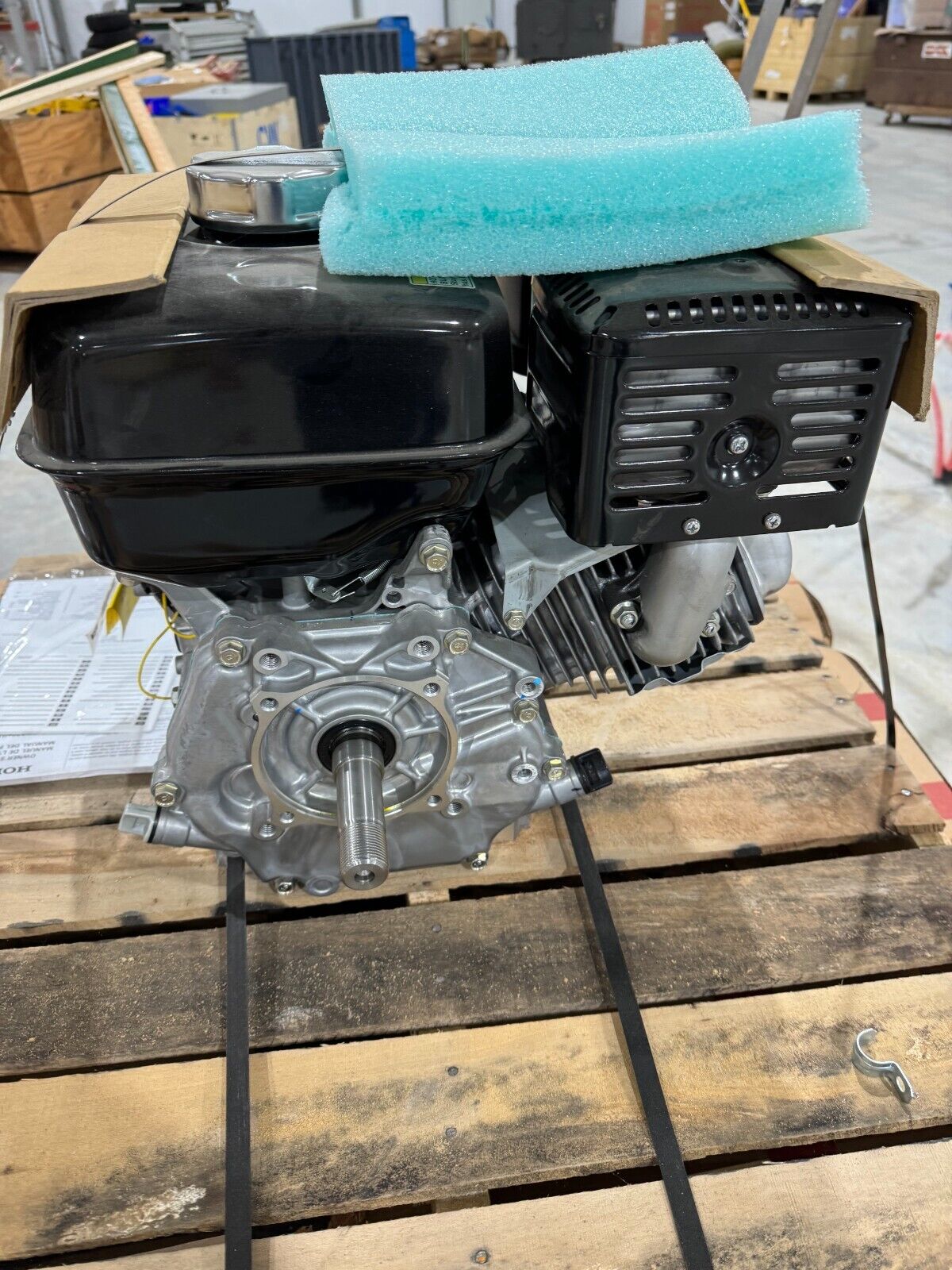 NEW HONDA 7.9HP 270cc PULL START ENGINE GX240UT2 PA2