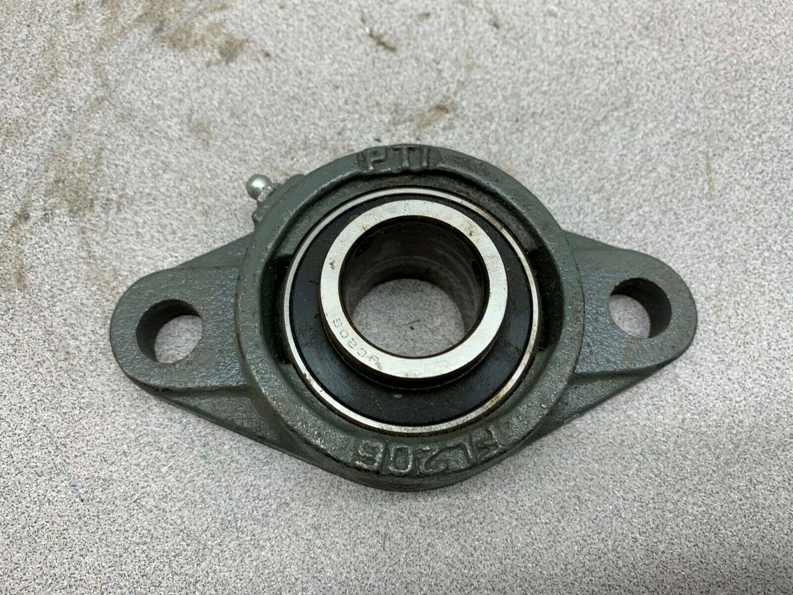 NEW NO BOX PTI BEARING FL206 UC206