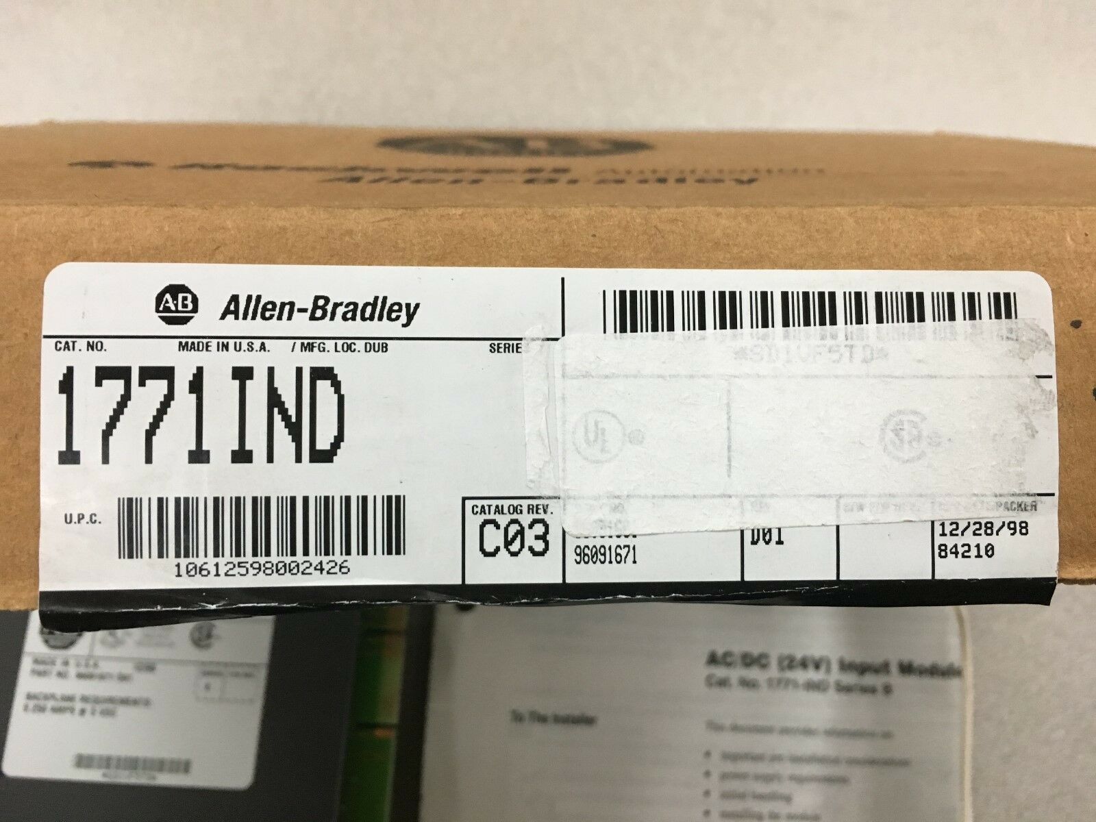 NEW IN BOX ALLEN-BRADLEY PLC-5 INPUT MODULE 1771-IND WITH 1771-WH SWING ARM