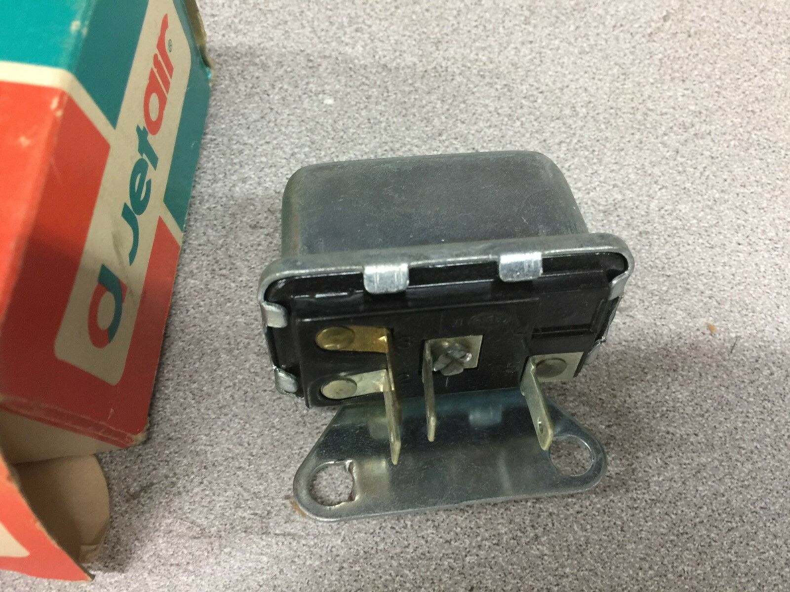 NEW IN BOX JET AIR RELAY 034016