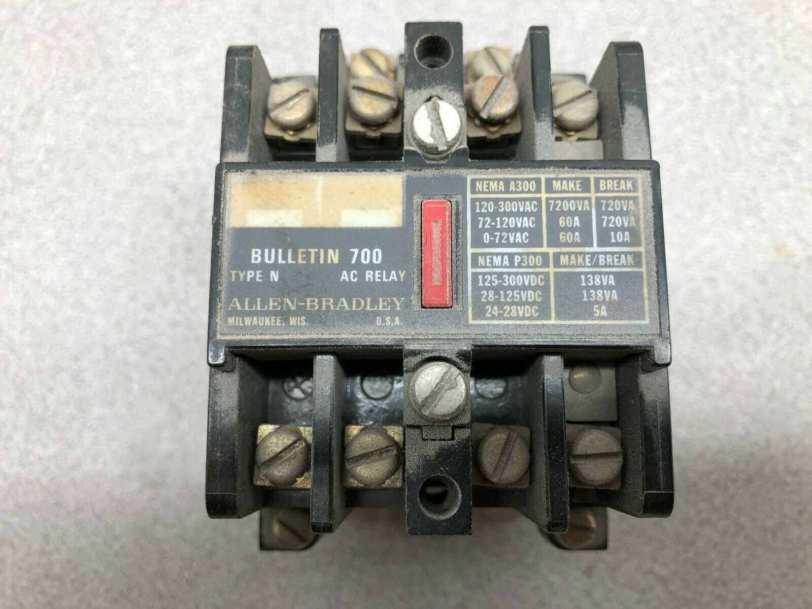 USED ALLEN BRADLEY 240 VAC COIL RELAY 700-N800A2