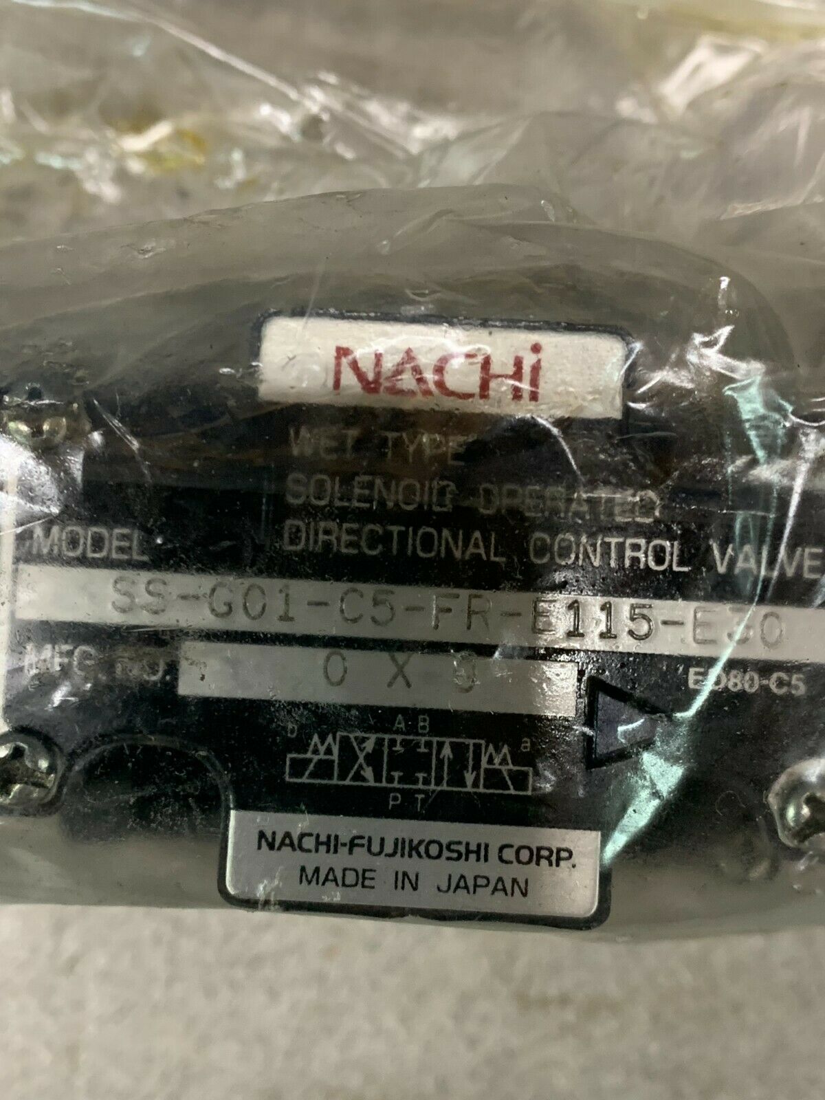 NEW NO BOX NACHI HYDRAULIC CONTROL VALVE SS-G01-C5-FR-E115-E30