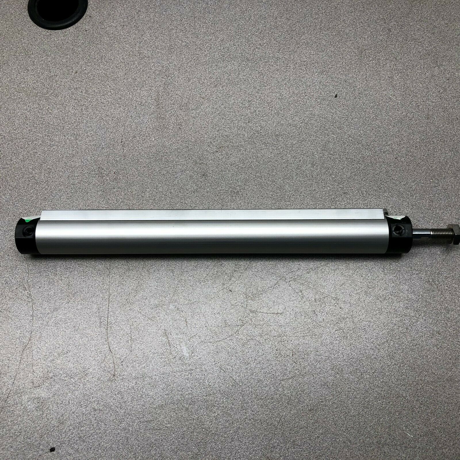 NEW NO BOX CKD PNEUMATIC CYLINDER SCM-25B250