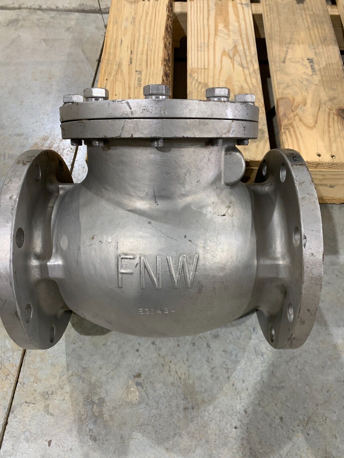 NEW FNW CF8M CLASS 150 STAINLESS 6" CHECK VALVE FNW471AU DESIGN ASME B16.34