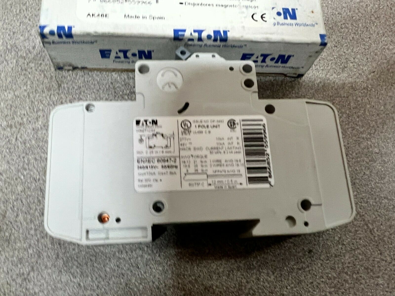 NEW IN BOX EATON CIRCUIT BREAKER WMZT1C02