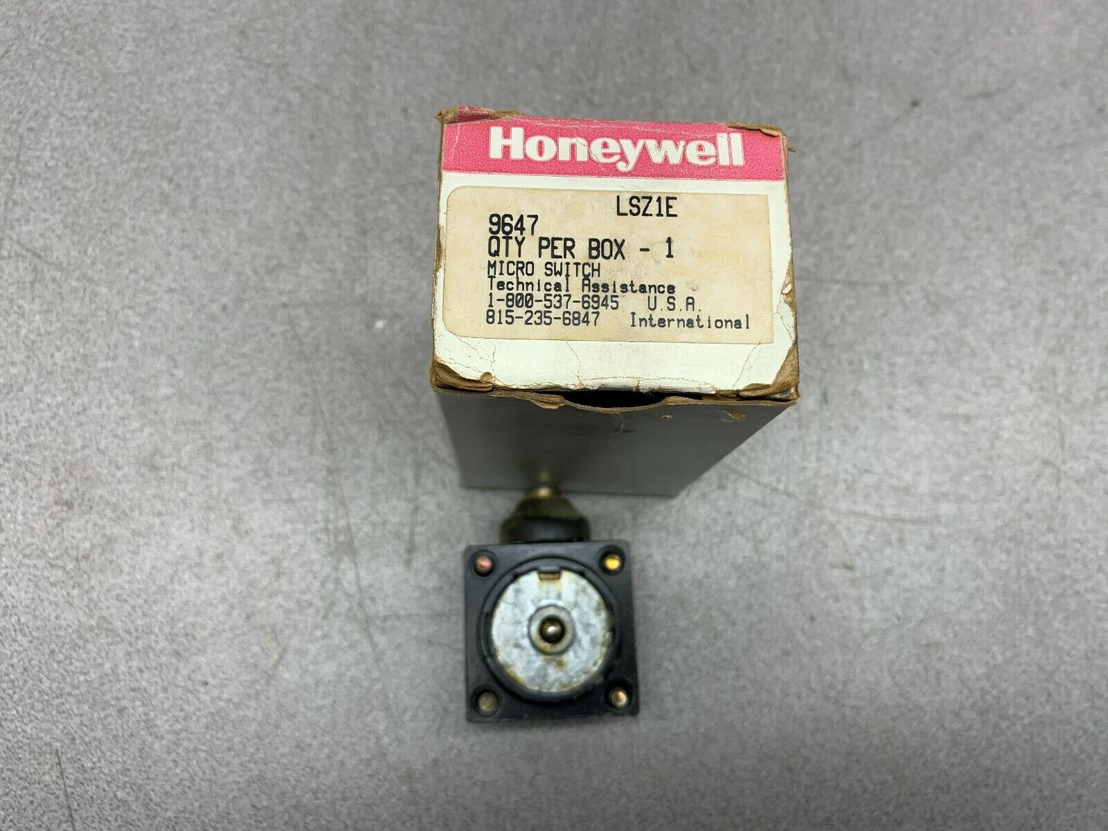 NEW IN BOX HONEYWELL SWITCH LSZ1E