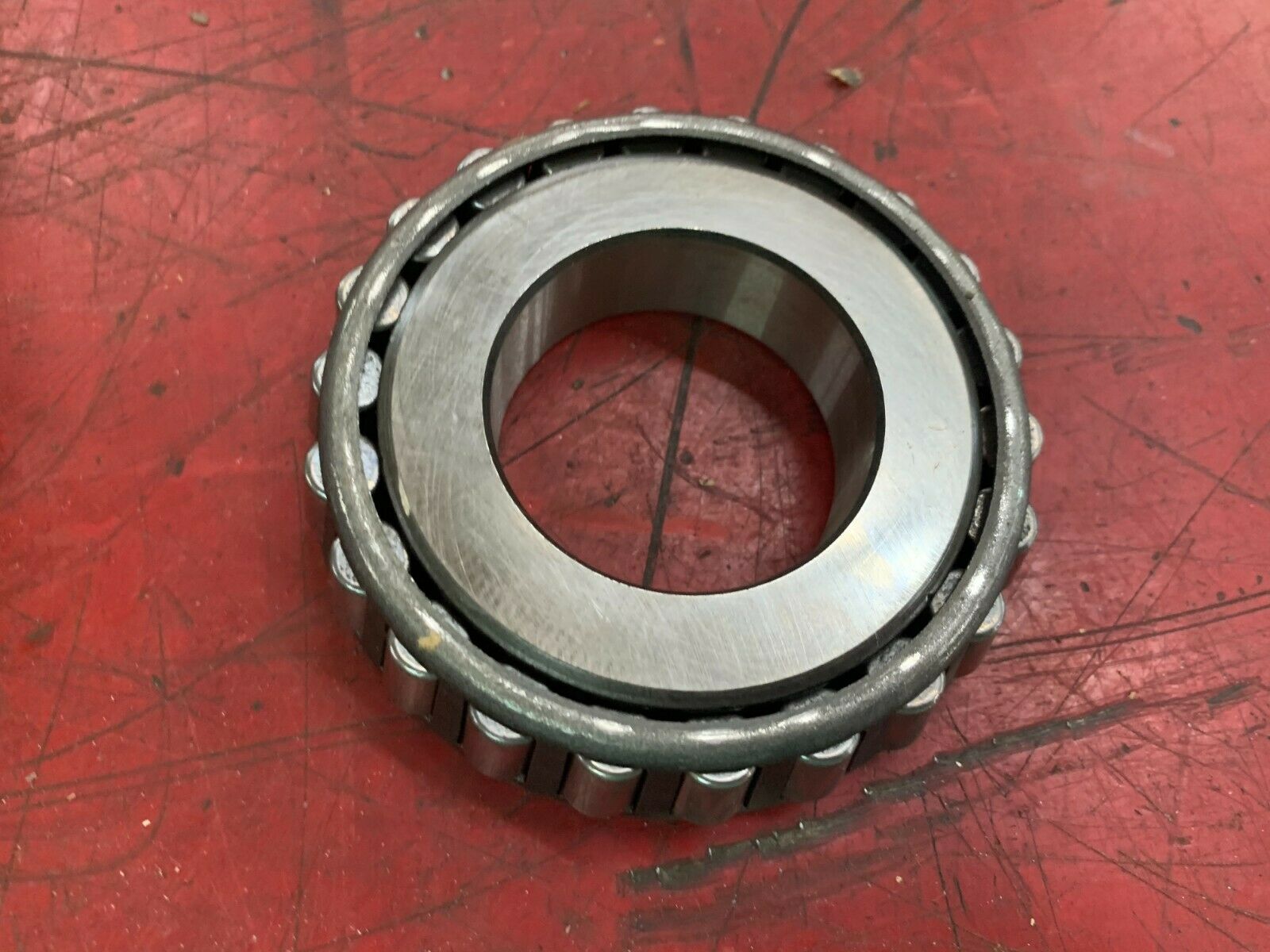 NEW IN BOX SKF ROLLER BEARING 396