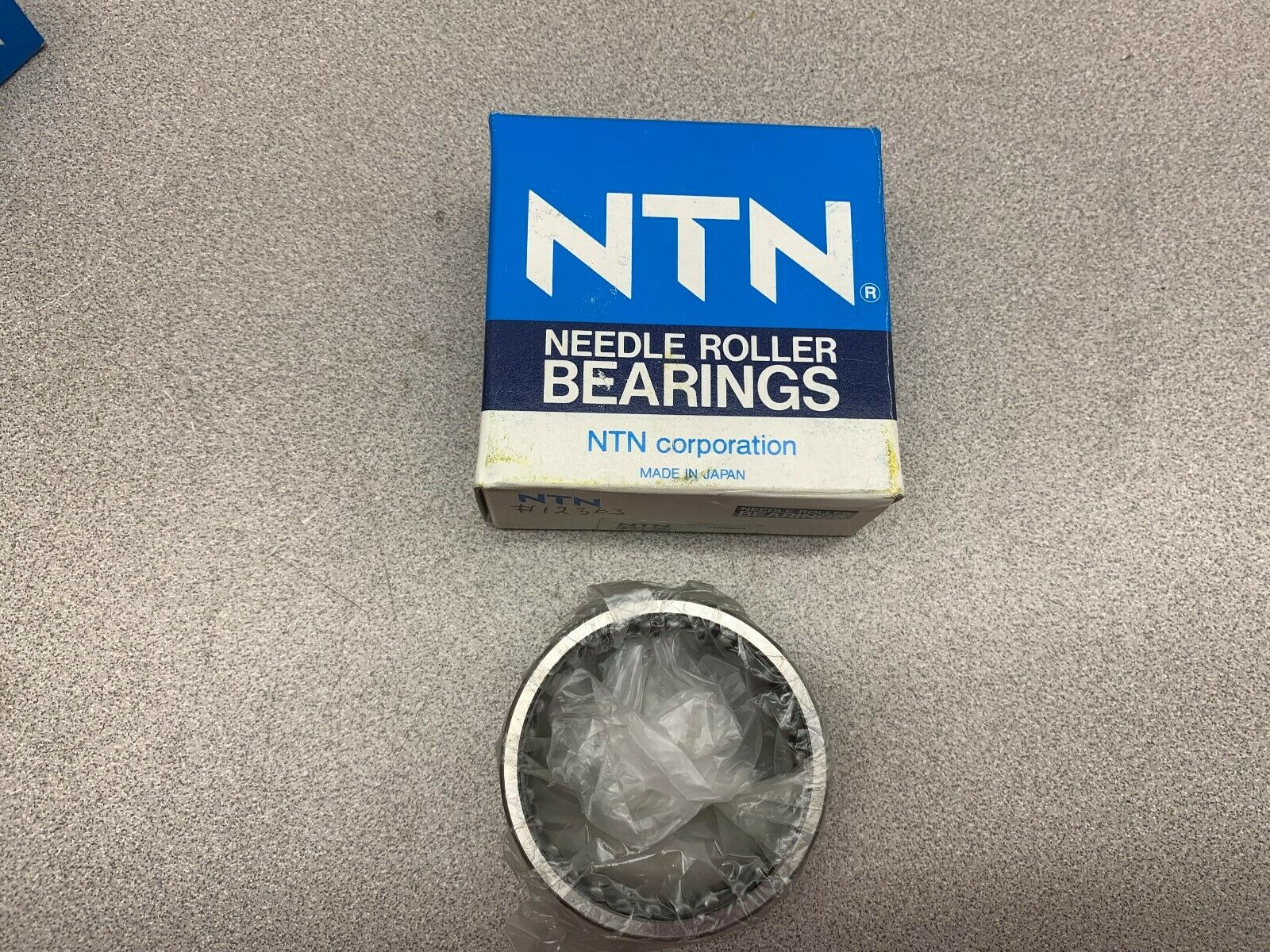 LOT OF 2 NEW IN BOX NTN BEARING NK50/25R