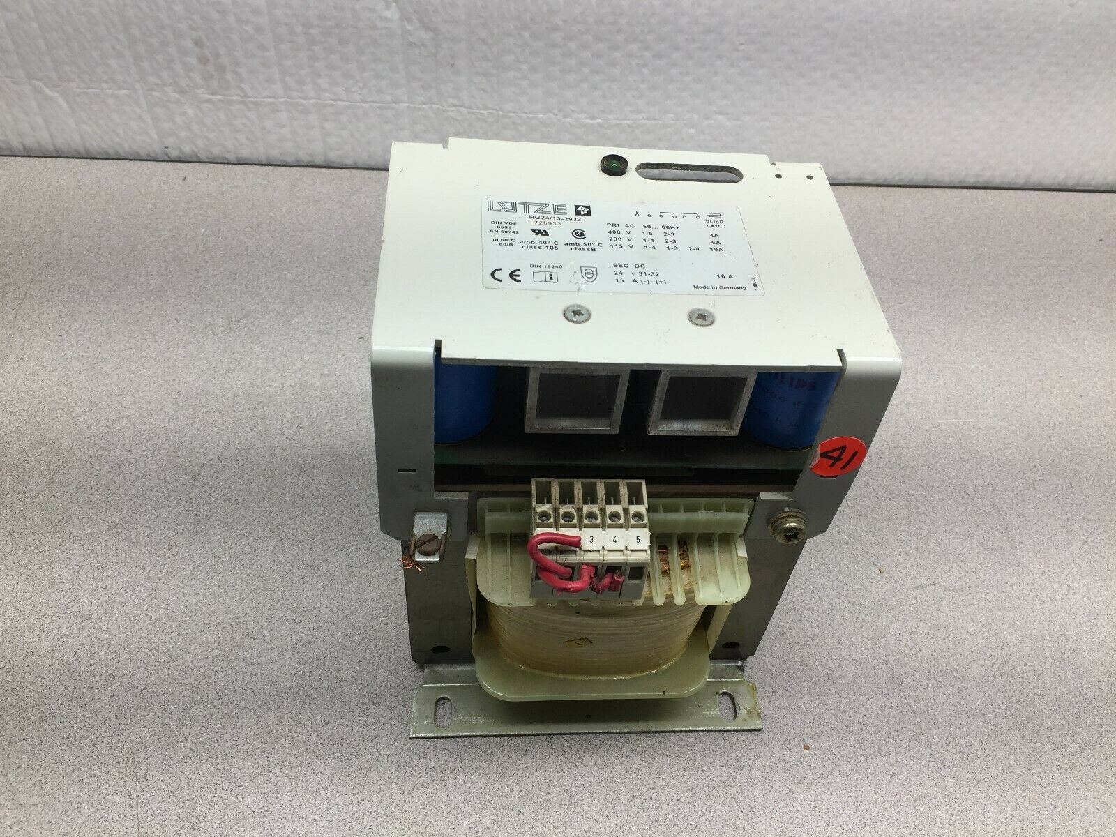 USED LUTZE15AMP 24VDC  PRI 400/230/115VAC POWER SUPPLY NG24/15-2933