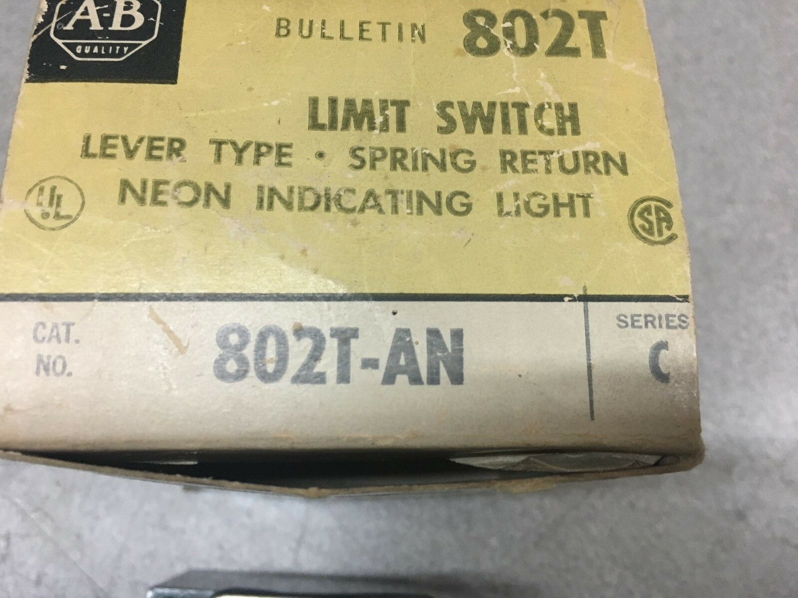 NEW IN BOX ALLEN BRADLEY LIMIT SWITCH 802T-AN SERIES C