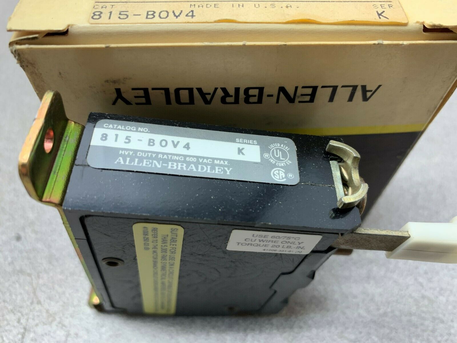 NEW IN BOX ALLEN BRADLEY RELAY 815-B0V4 SERIES K