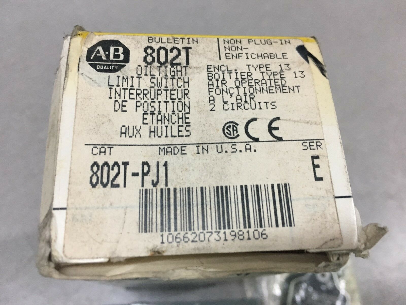 NEW IN BOX ALLEN BRADLEY LIMIT SWITCH 802T-PJ1 SERIES E