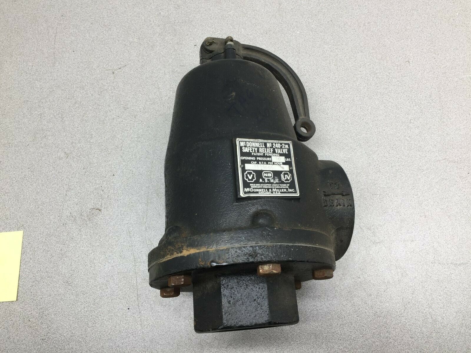 NEW NO BOX MCDONNELL 30# OPENING PRESSURE SAFETY RELIEF VALVE 240-2IN