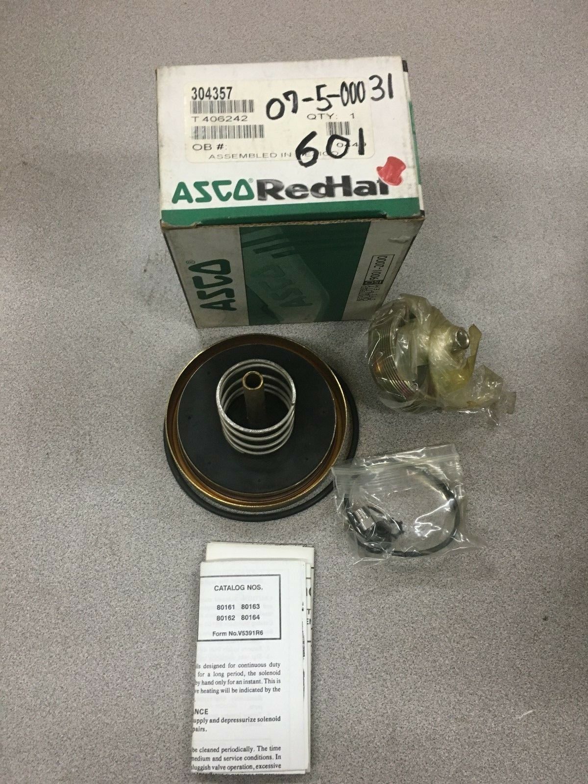 NEW IN BOX ASCO RED-HAT VALVE REBUILD KIT 304357