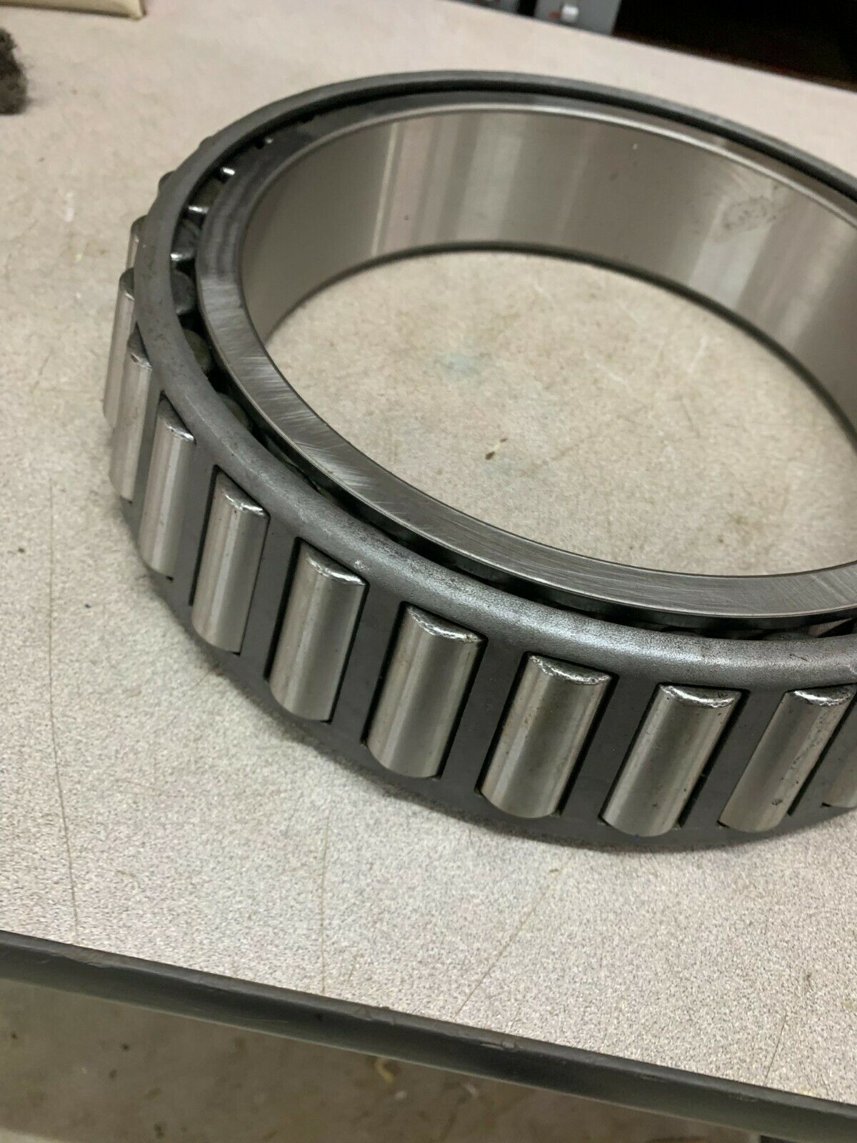 NEW NO BOX TIMKEN TAPERED ROLLER BEARING M246942