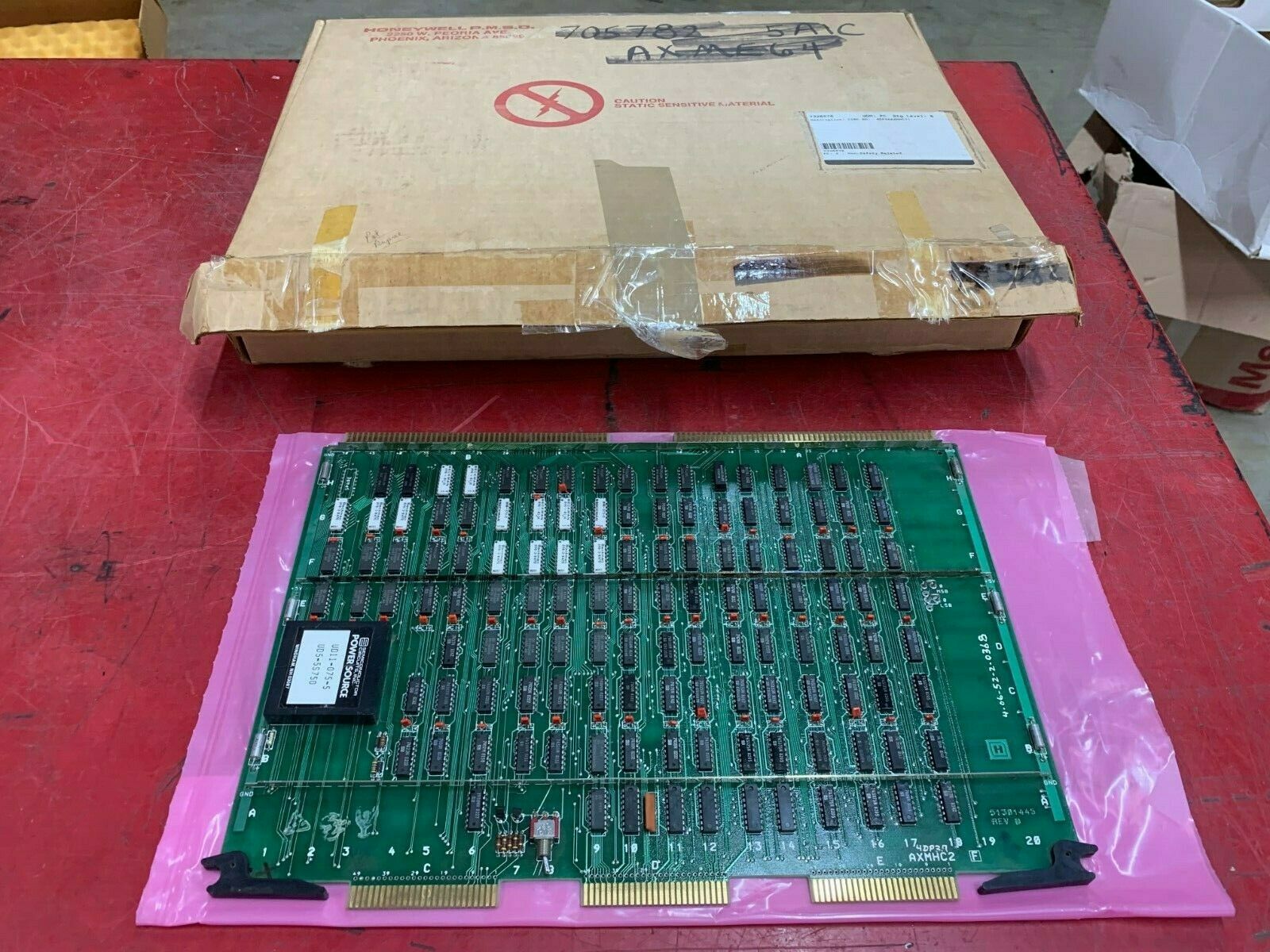 NEW IN BOX HONEYWELL 4DP3AAXMHC11 CARD AXMHC2 CIRCUIT BOARD 51301445