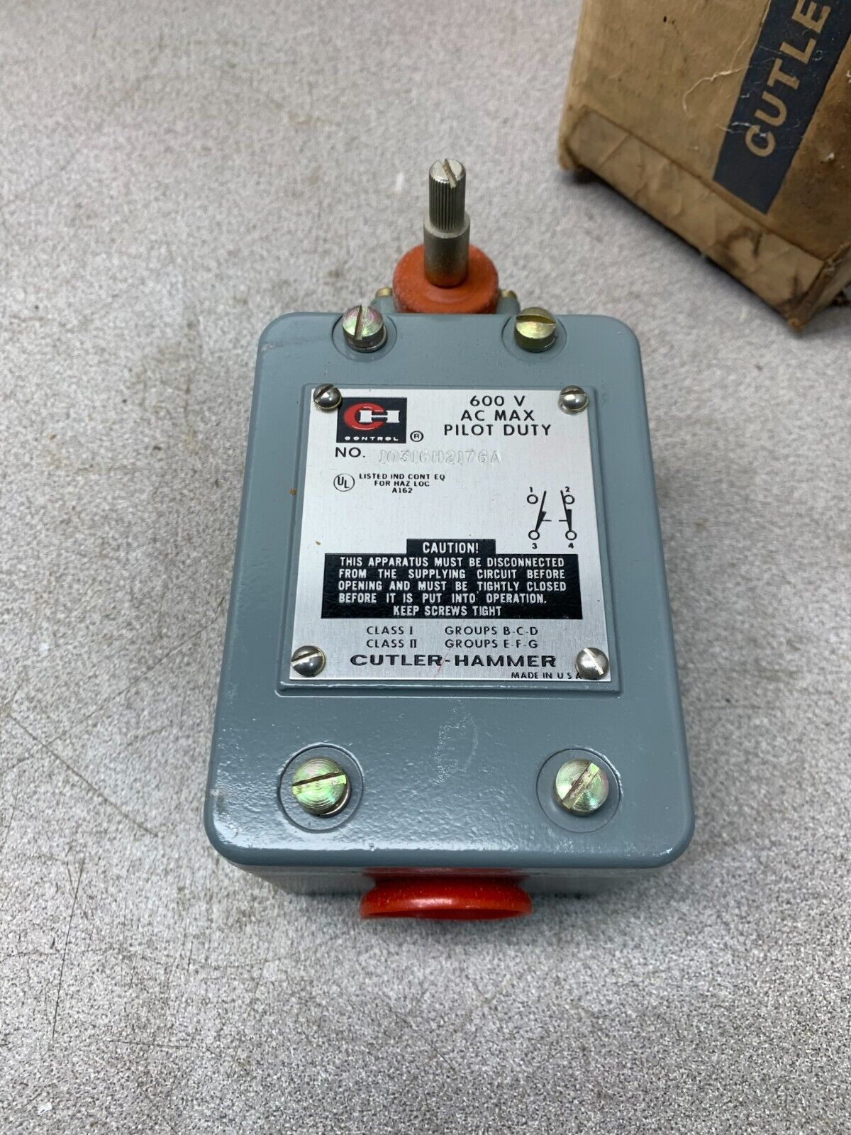 NEW CUTLER-HAMMER LIMIT SWITCH 10316H2176