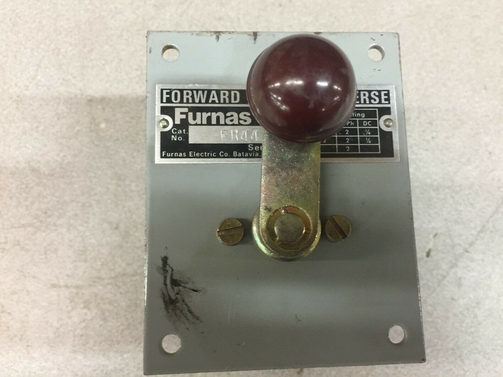 NEW NO BOX FURNAS FWD REV SWITCH FR44