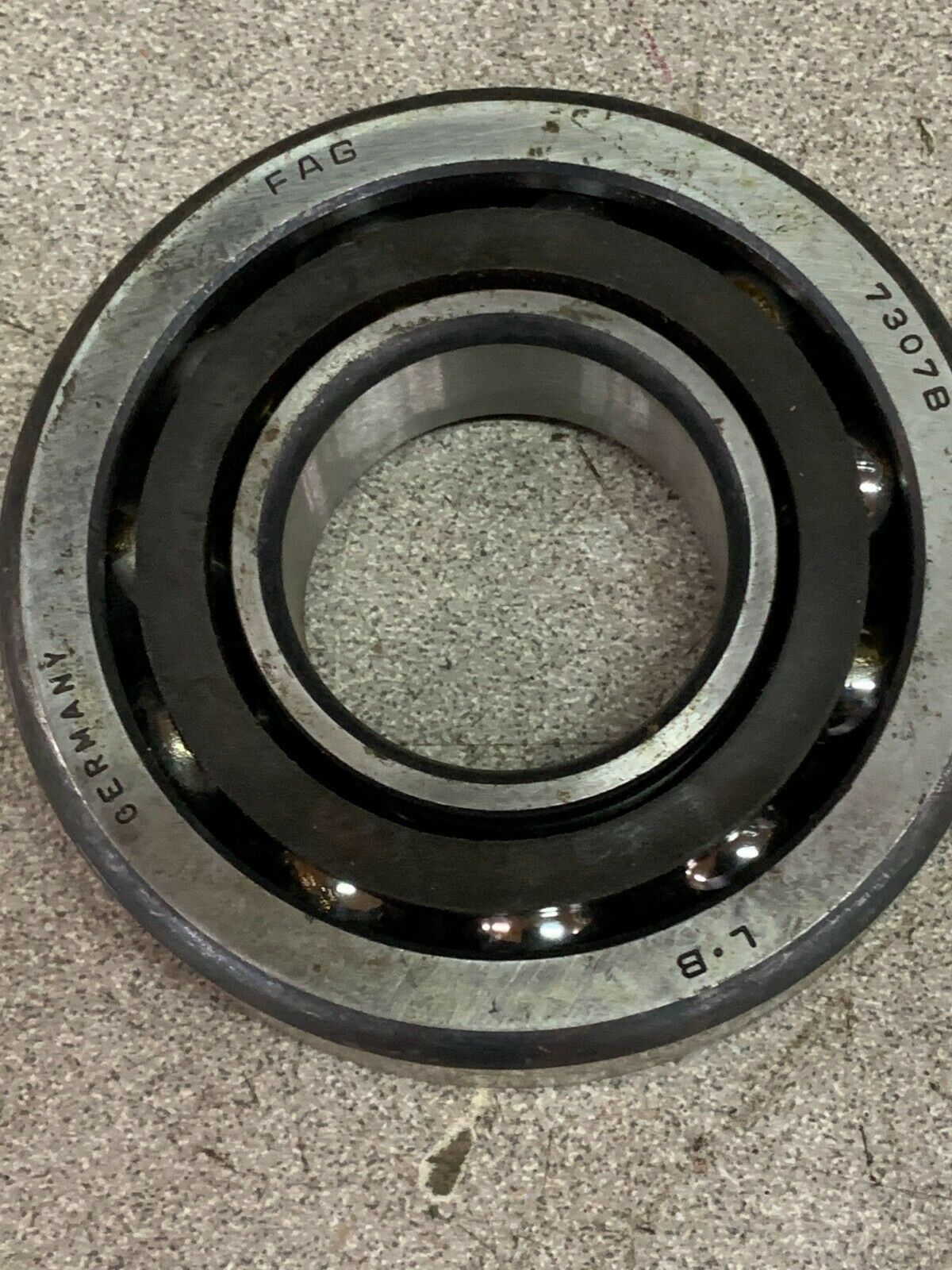 NEW NO BOX FAG ROLLER BEARING 7307B