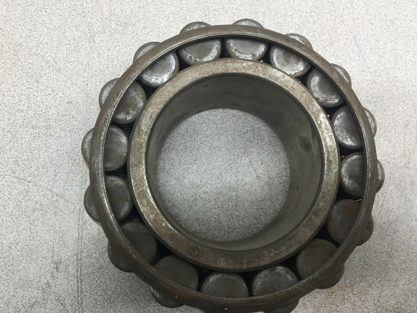 NEW NO BOX TAPERED ROLLER BEARING 32315