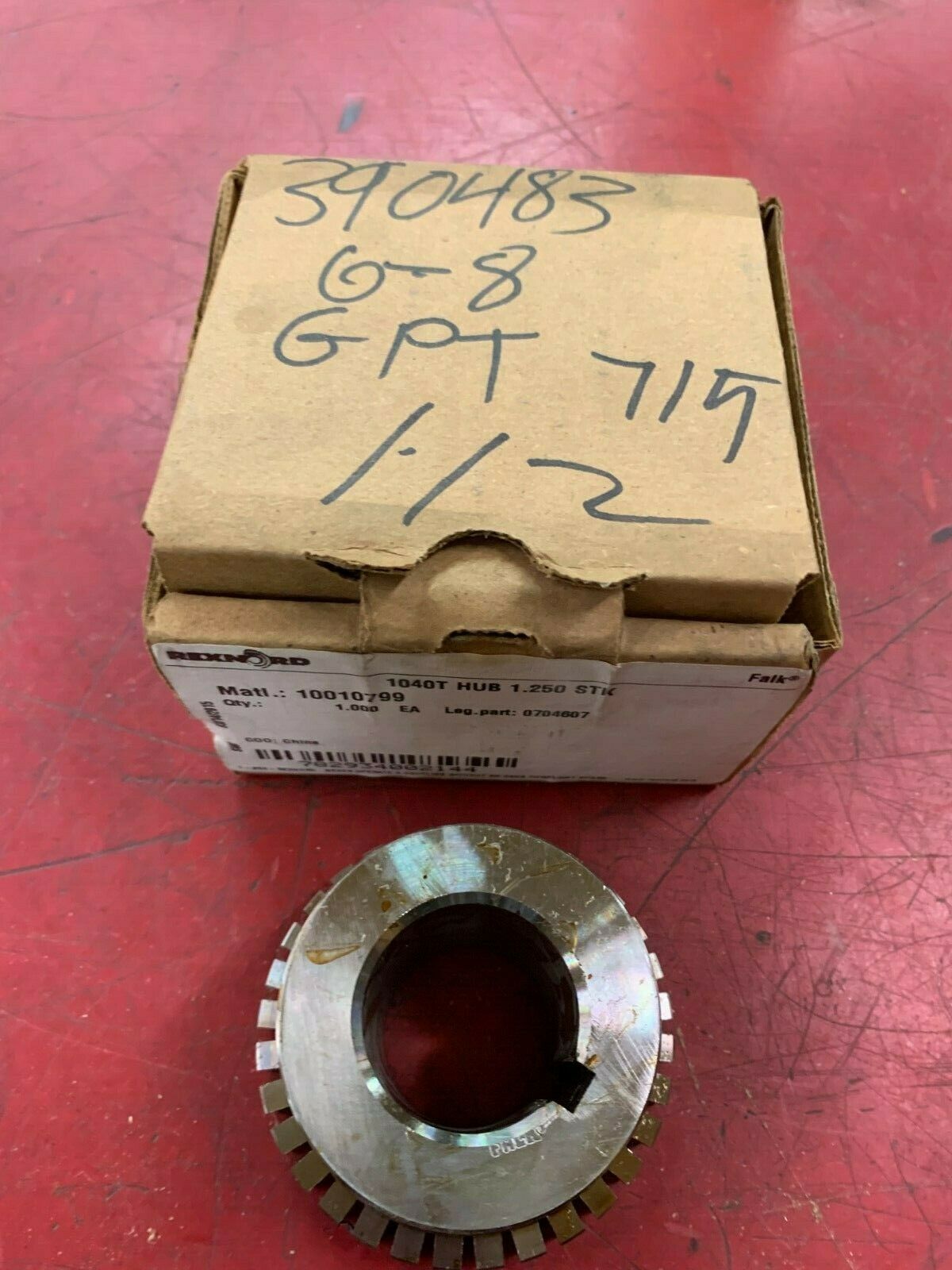 NEW IN BOX REXNORD 1040T HUB 10010799