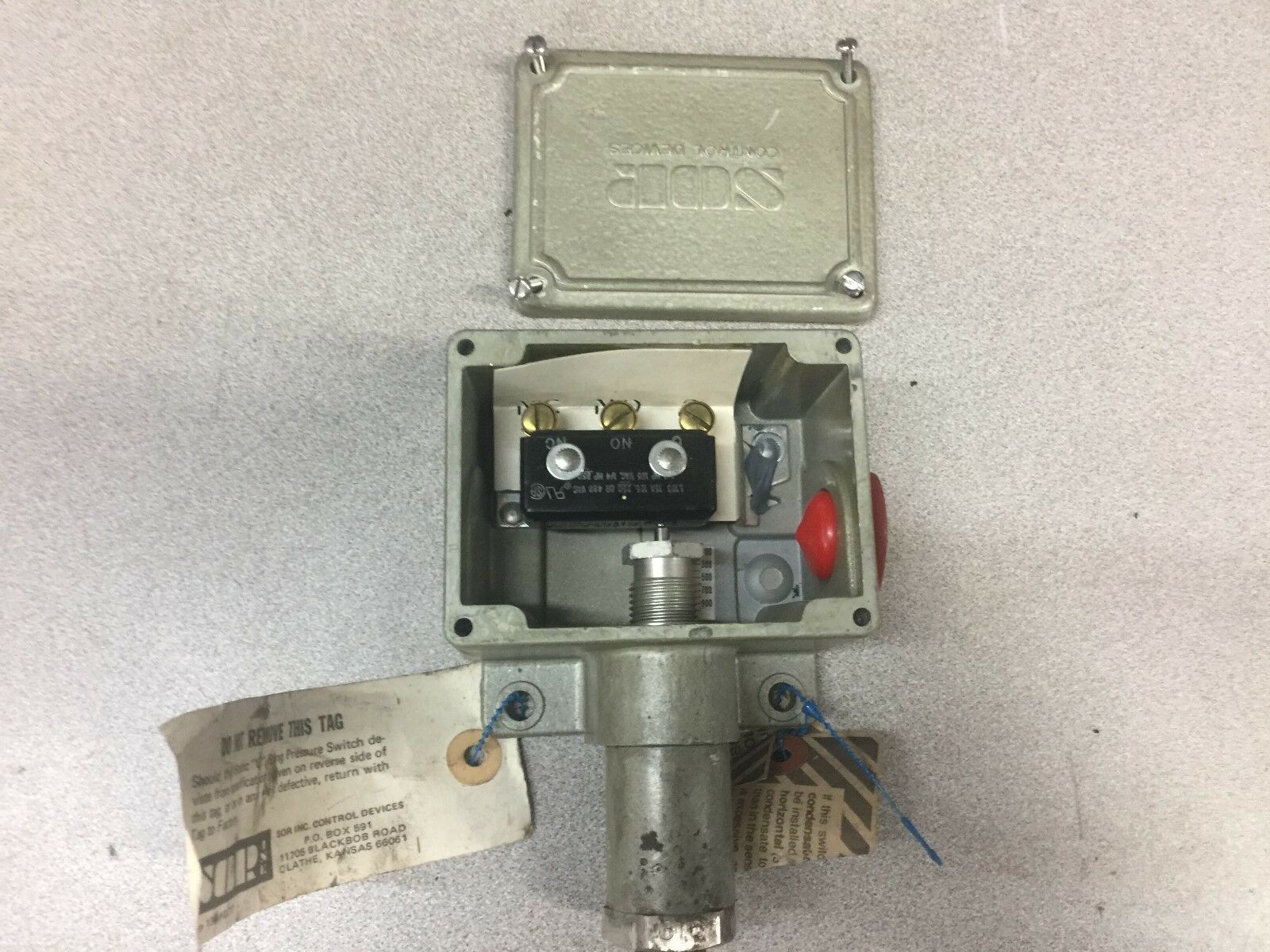 NEW IN BOX SOR 200-1000PSI RANGE PRESSURE SWITCH 9NN-K5-M4-C1A