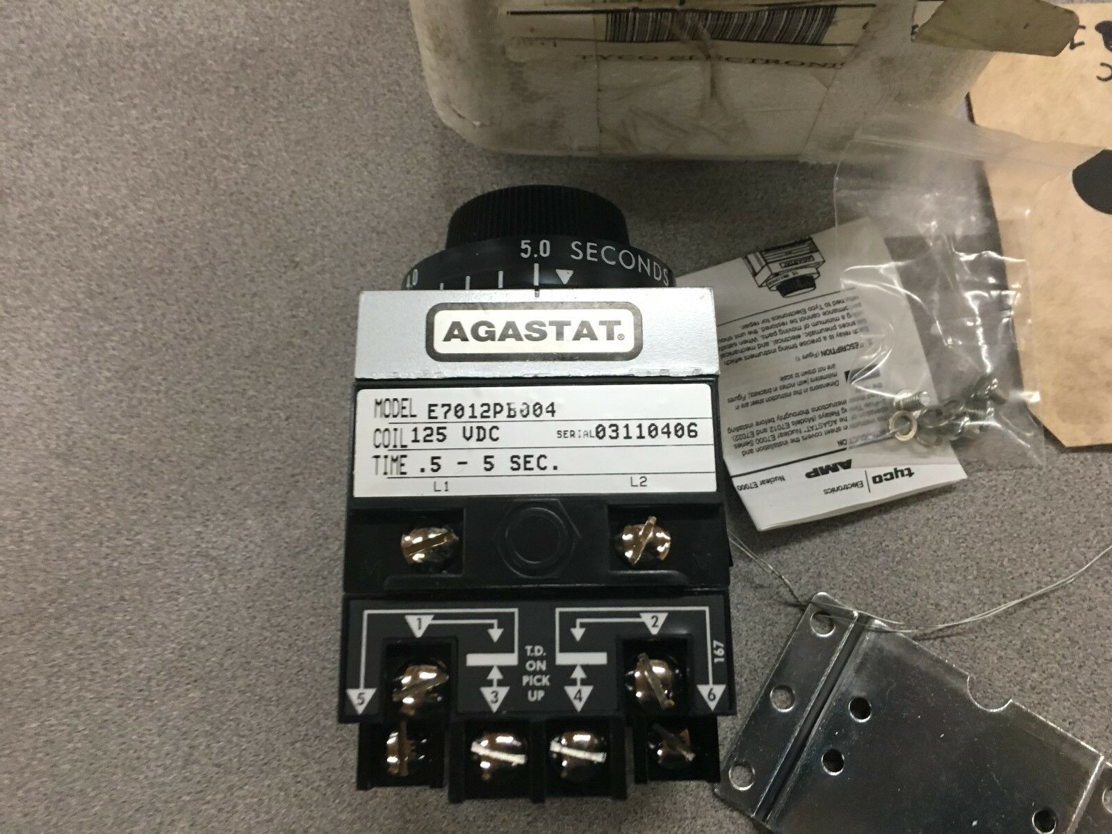 NEW AGASTAT 125VDC TYCO .5-5 SEC. TIMER RELAY E7012PB004