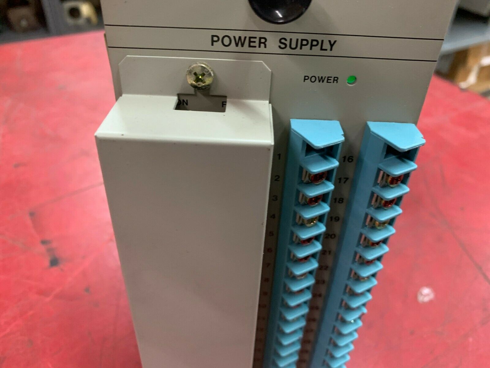 NEW NO BOX YOKOGAWA POWER SUPPLY E7056EA