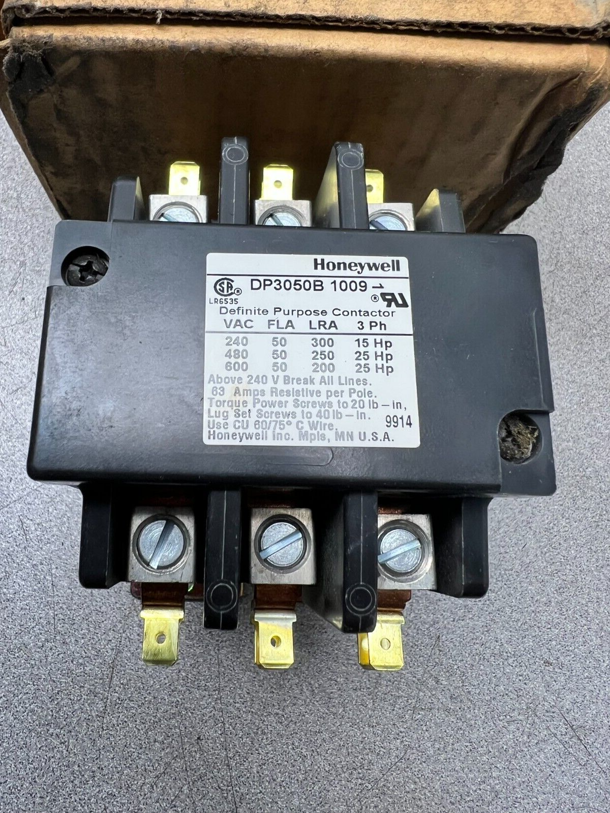 NEW IN BOX HONEYWELL CONTACTOR DP3050B 1009