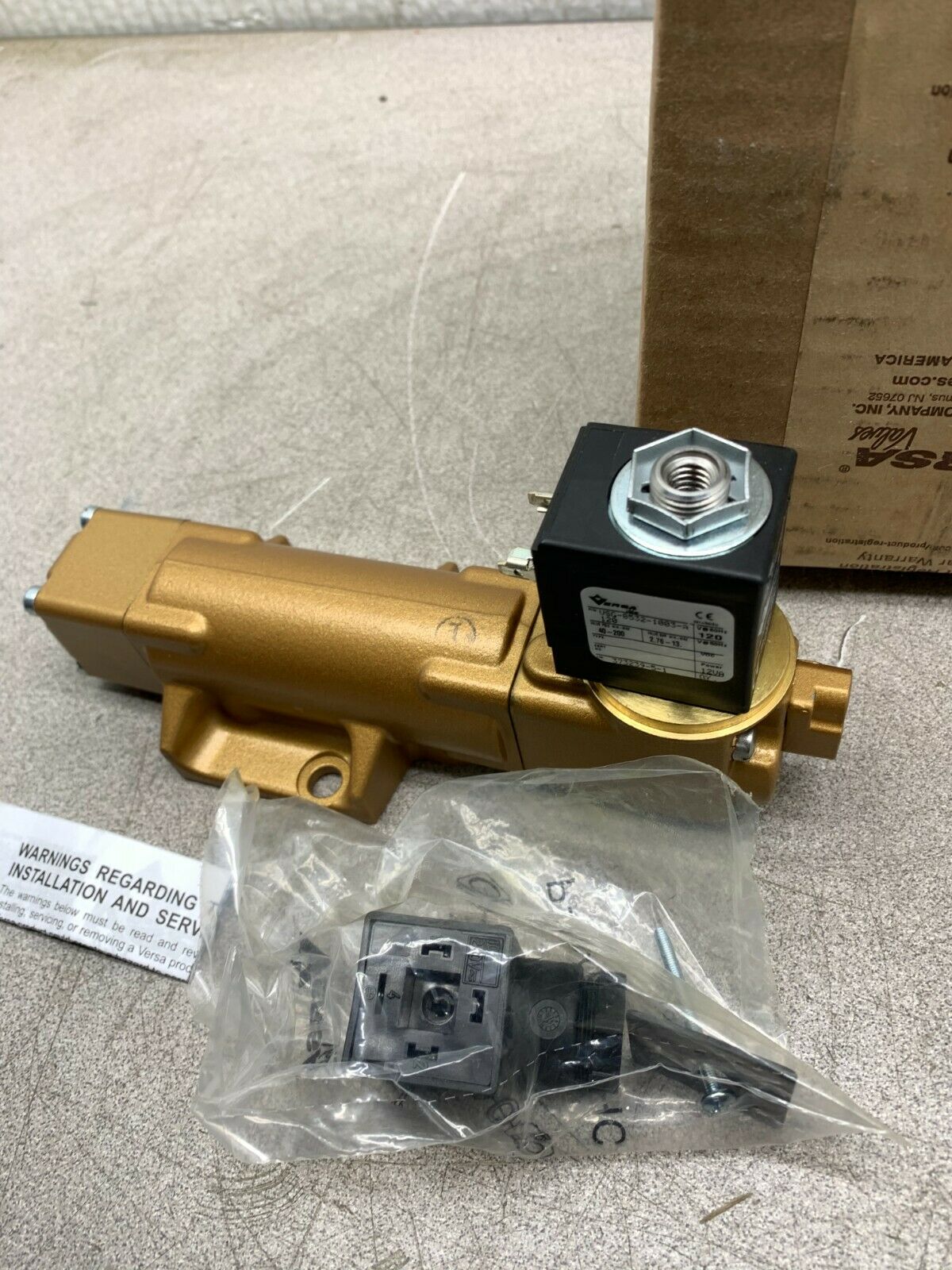 NEW IN BOX VERSA BRASS SOLENOID VALVE VSG-8532-1003-A120