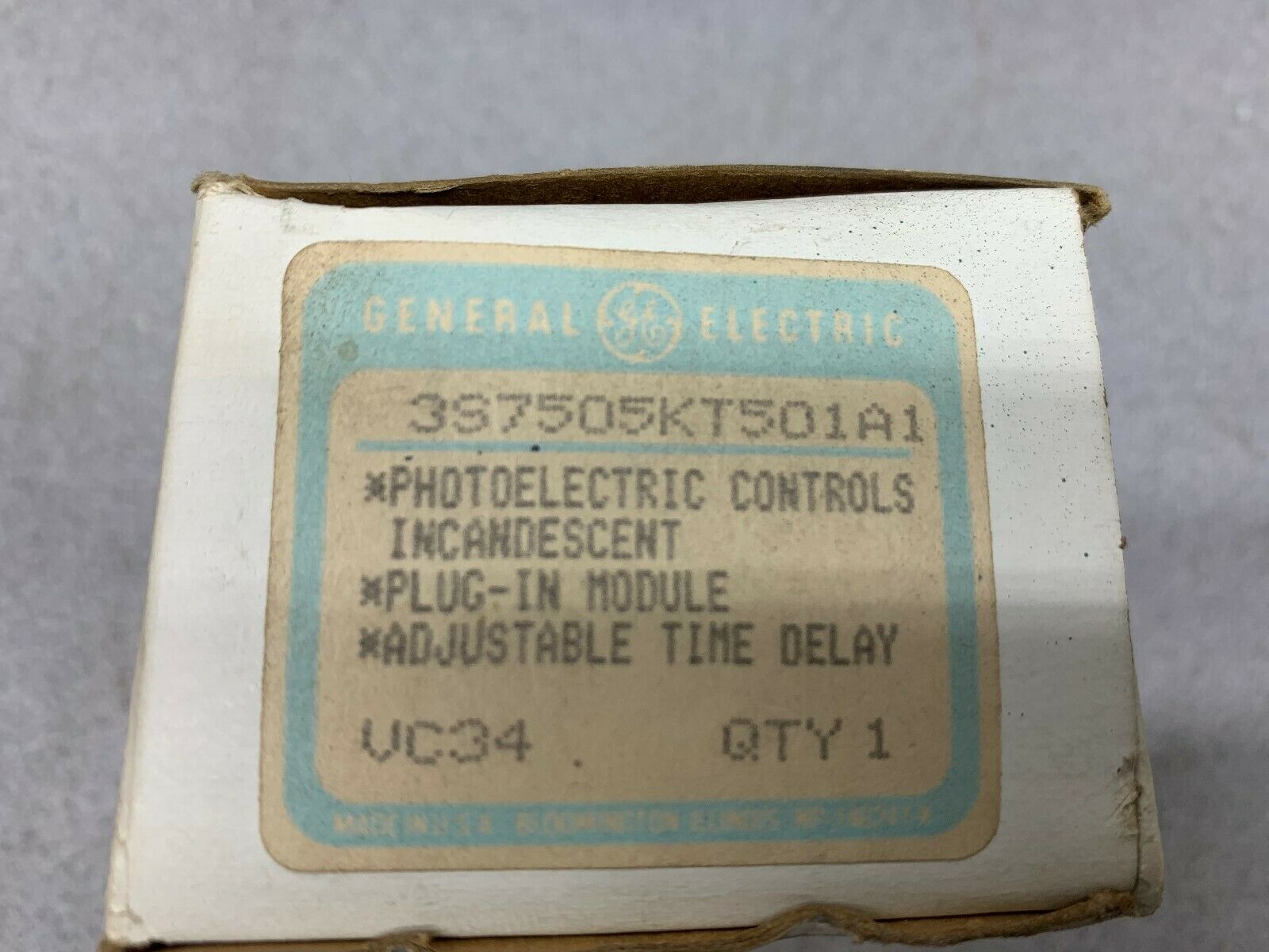 NEW IN BOX GE PHOTOELECTRIC CONTROLS 3S7505KT501A1