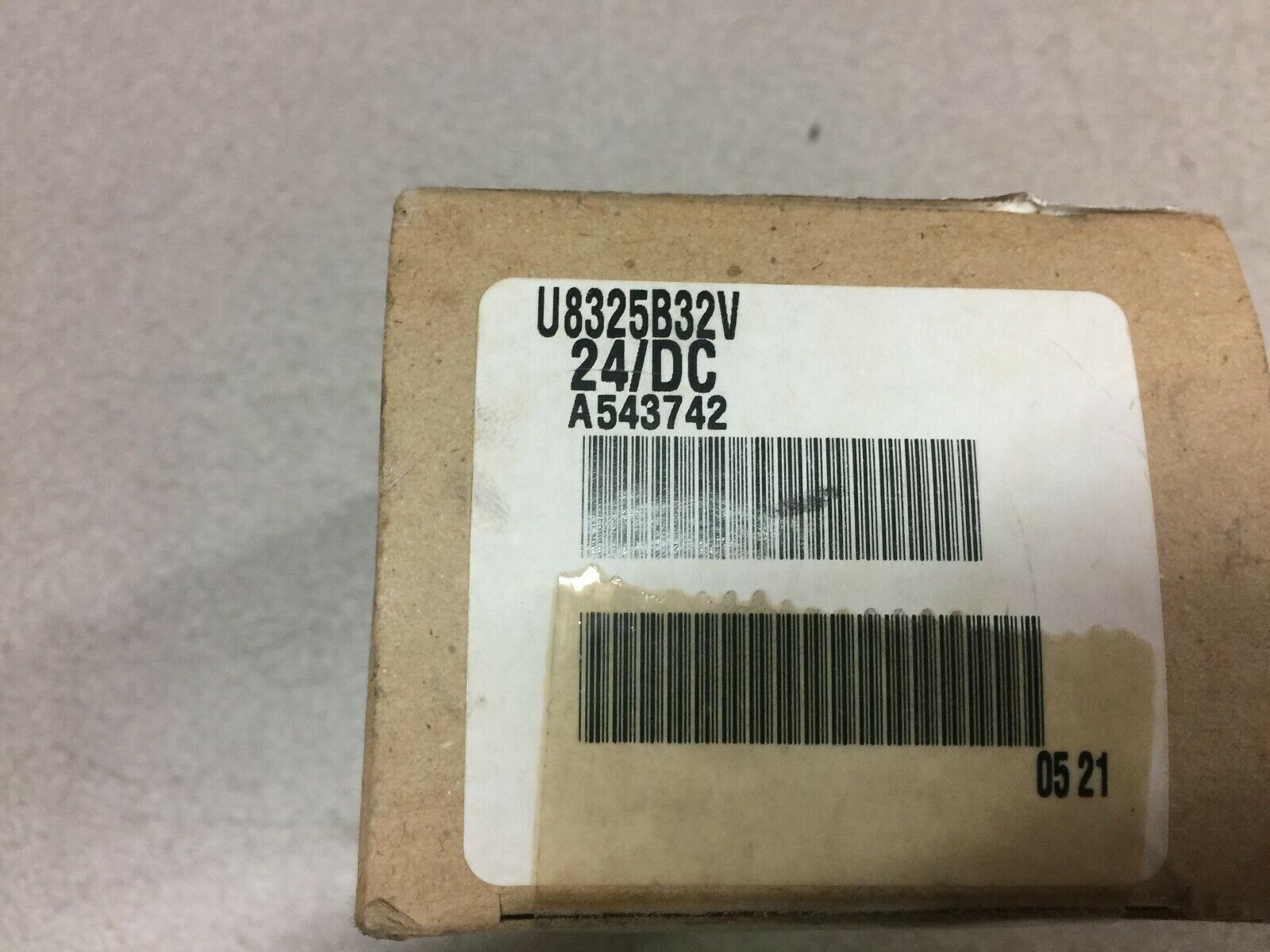 NEW IN BOX ASCO 1/8" 24 VDC 45PSI THREE WAY SOLENOID VALVE U8325B32V