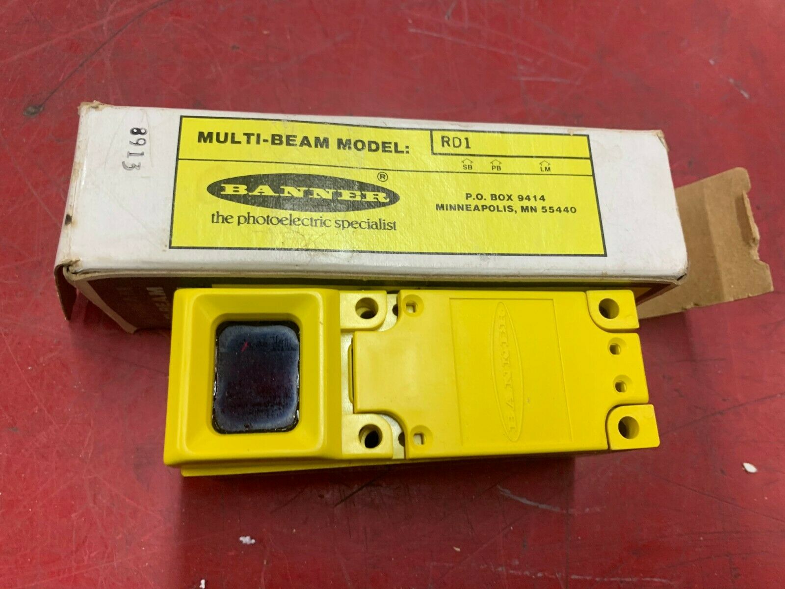 NEW IN BOX BANNER MULTI-BEAM BLOCK RD1