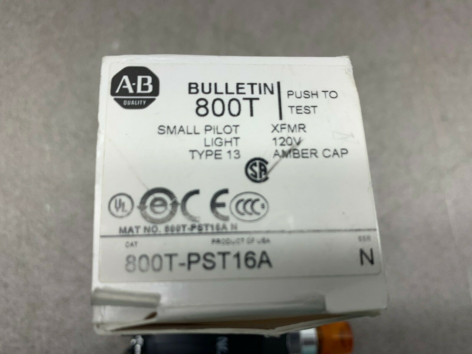 NEW IN BOX ALLEN BRADLEY AMBER PUSH BUTTON 800T-PST16A SERIES N