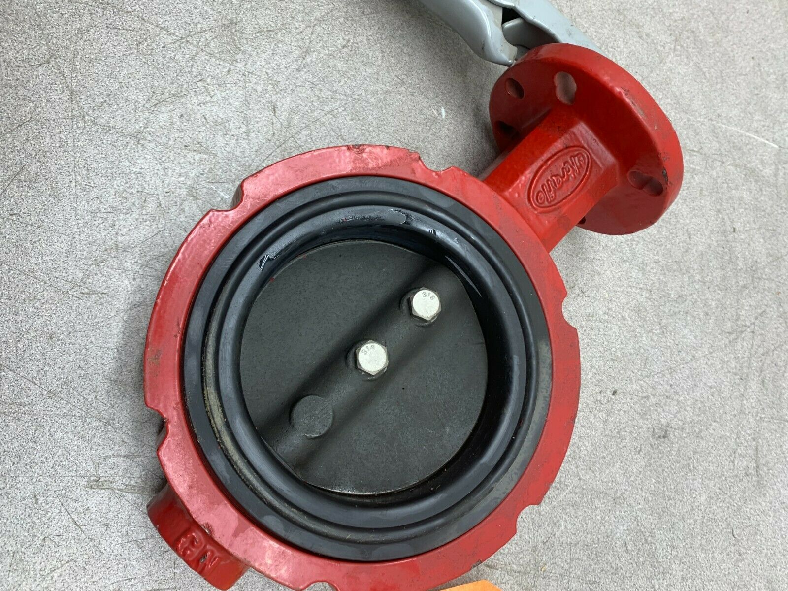 NEW ULTRAFLO IRON BUTTERFLY VALVE WITH HANDLE 04400169V516-00