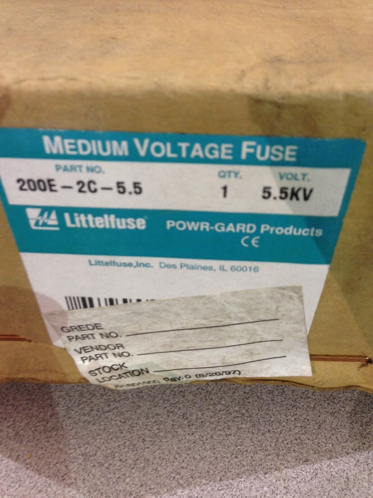 NEW IN BOX LITTELFUSE DOUBLE BARRELL MEDIUM  VOLTAGE FUSE 200E-2C-5.5