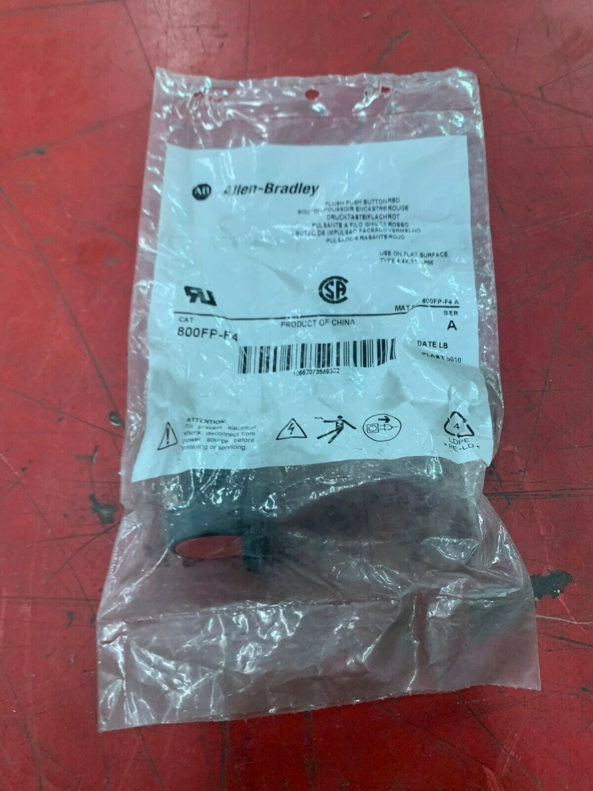 NEW IN BAG ALLEN BRADLEY RED PUSHBUTTON 800FP-F4 SERIES A