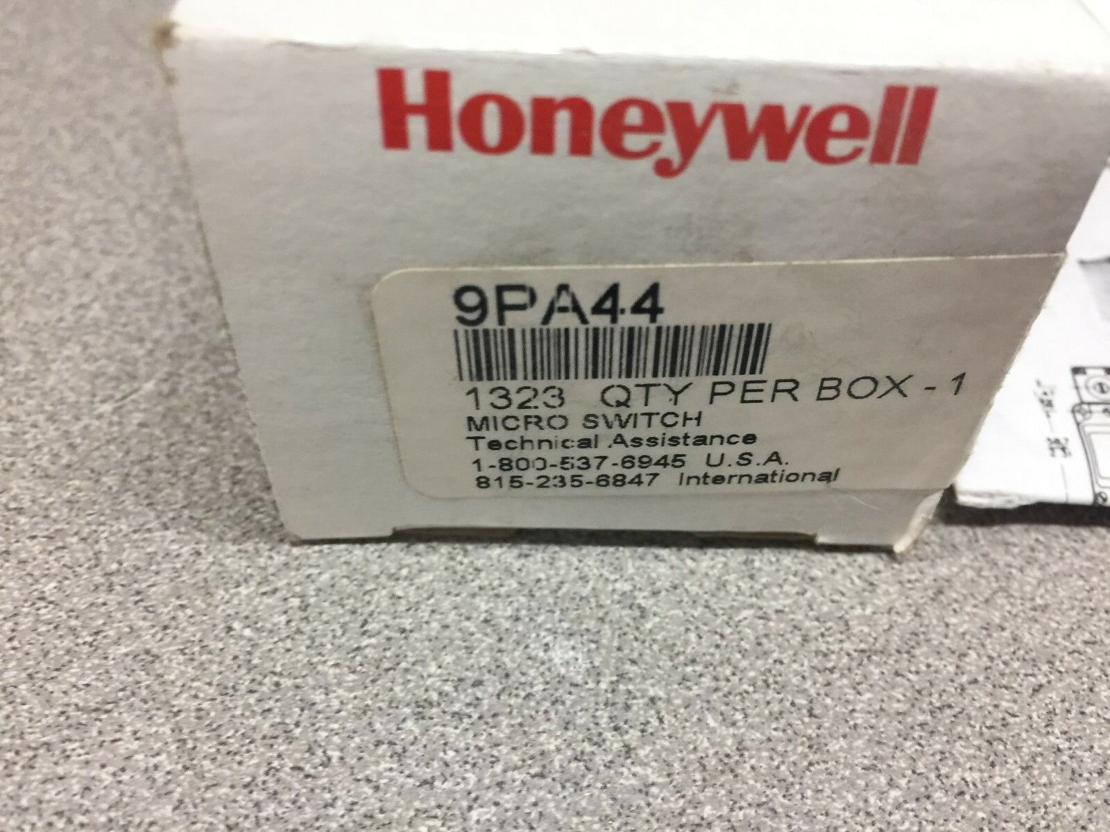 NEW IN BOX HONEYWELL MICRO SWITCH 9PA44