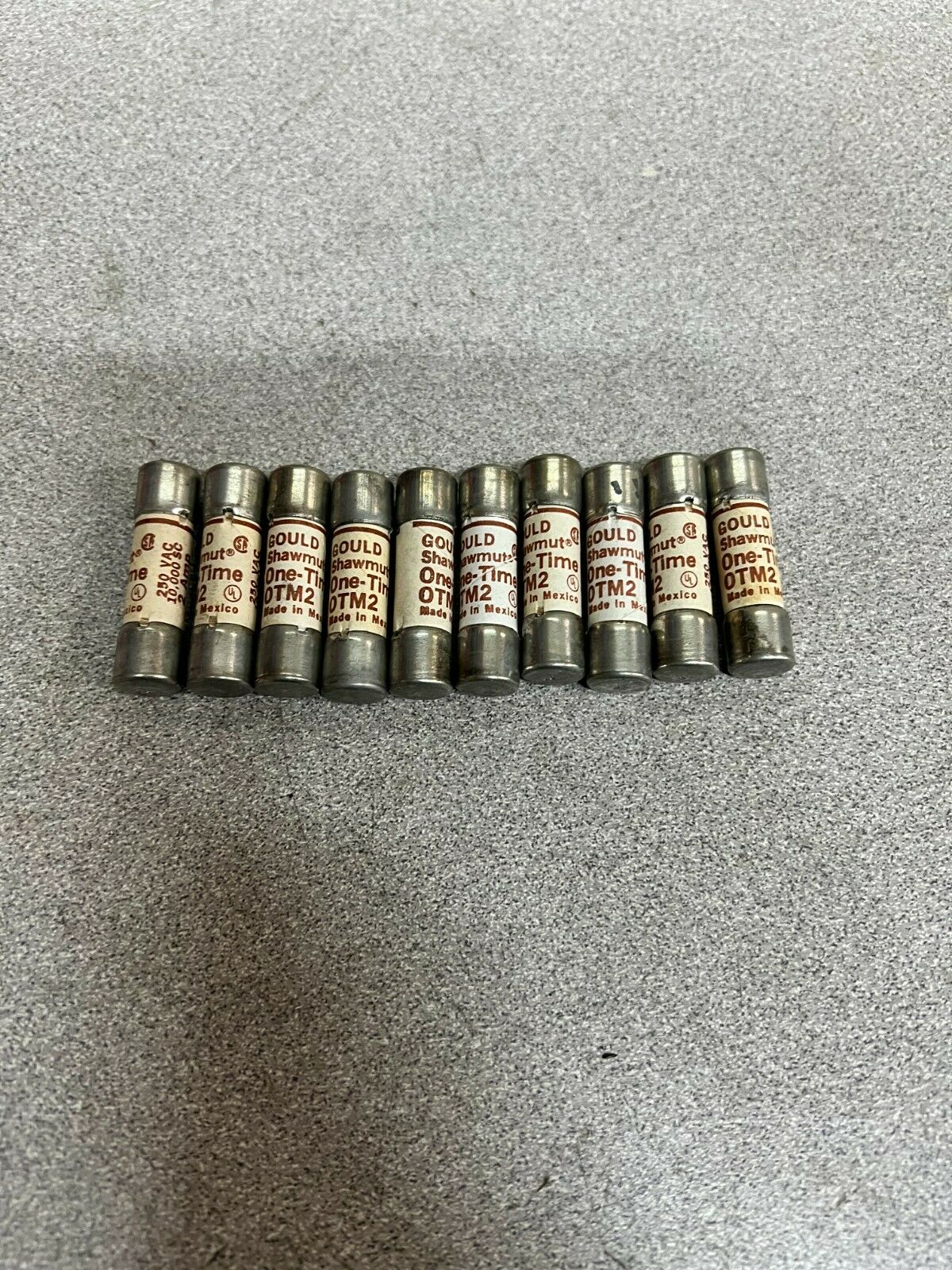 LOT OF 10 NEW NO BOX GOULD FUSE OTM2