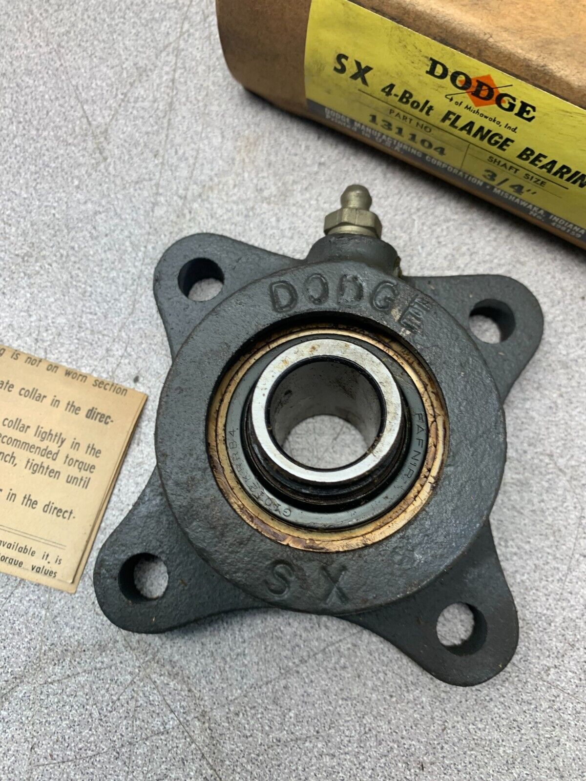 NEW IN BOX DODGE F4BSXR012 4-BOLT FLANGE BEARING 3/4" BORE F4BSXR012