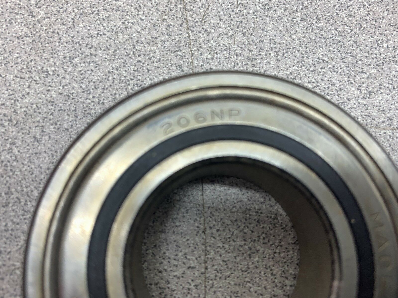 NEW NO BOX FAFNIR BEARING 206NP